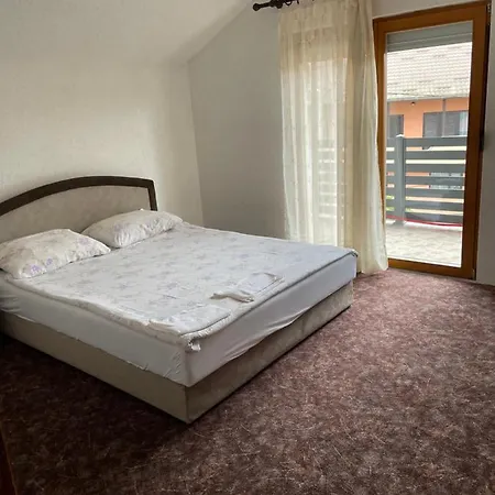 Pista-pause Apartamento Bihać